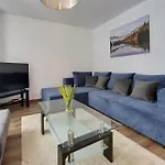 Rentplanet - Podgorze Daire *