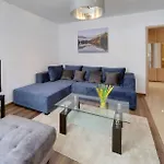 Rentplanet - Podgorze Apartment