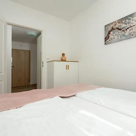 Rentplanet - Podgorze Apartmán